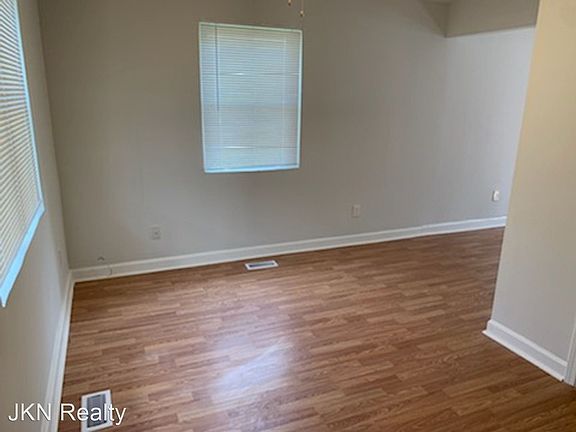 4th image of 2315 Estelle St Unit B