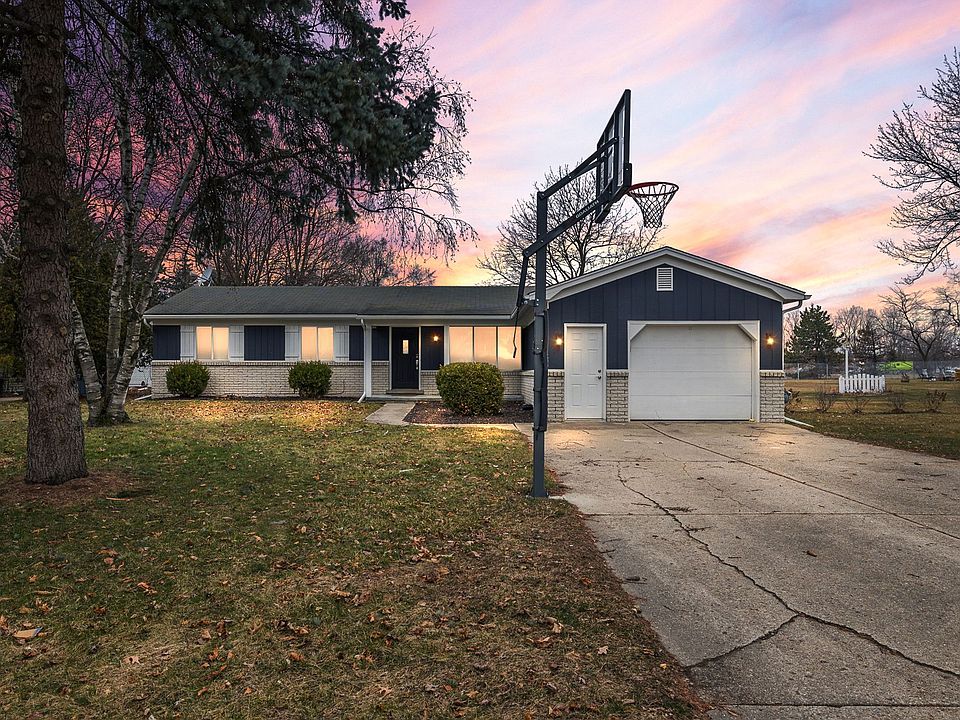 1st image of 6049 Waldo Ave