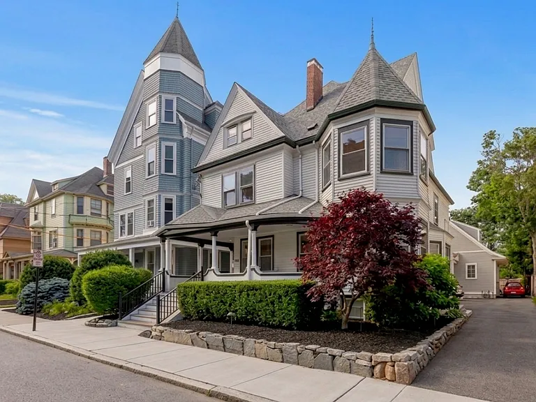 191 Davis Ave — Photo 19