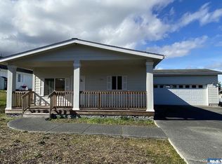 1061 Elk Loop, Sequim, WA 98382