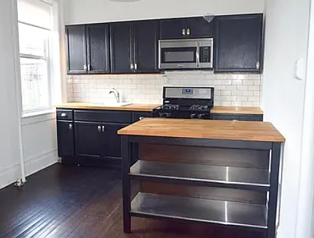 692 Bergen Ave #3 — Photo 3
