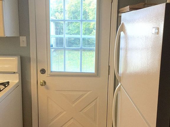 4th image of 4622 Herschel St