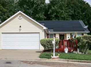 5059 Lancashire Ct, Flowery Branch, GA 30542