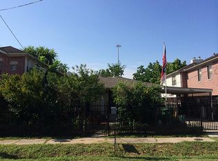 5223 Larkin St #B, Houston, TX 77007