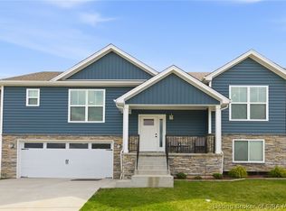 8008 Palermo Trail, Sellersburg, IN