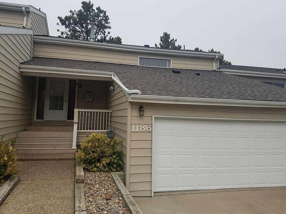 1st image of 1186 Parkwood Rd