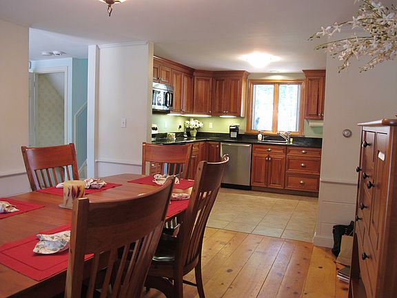 Open Dining into kitchen
