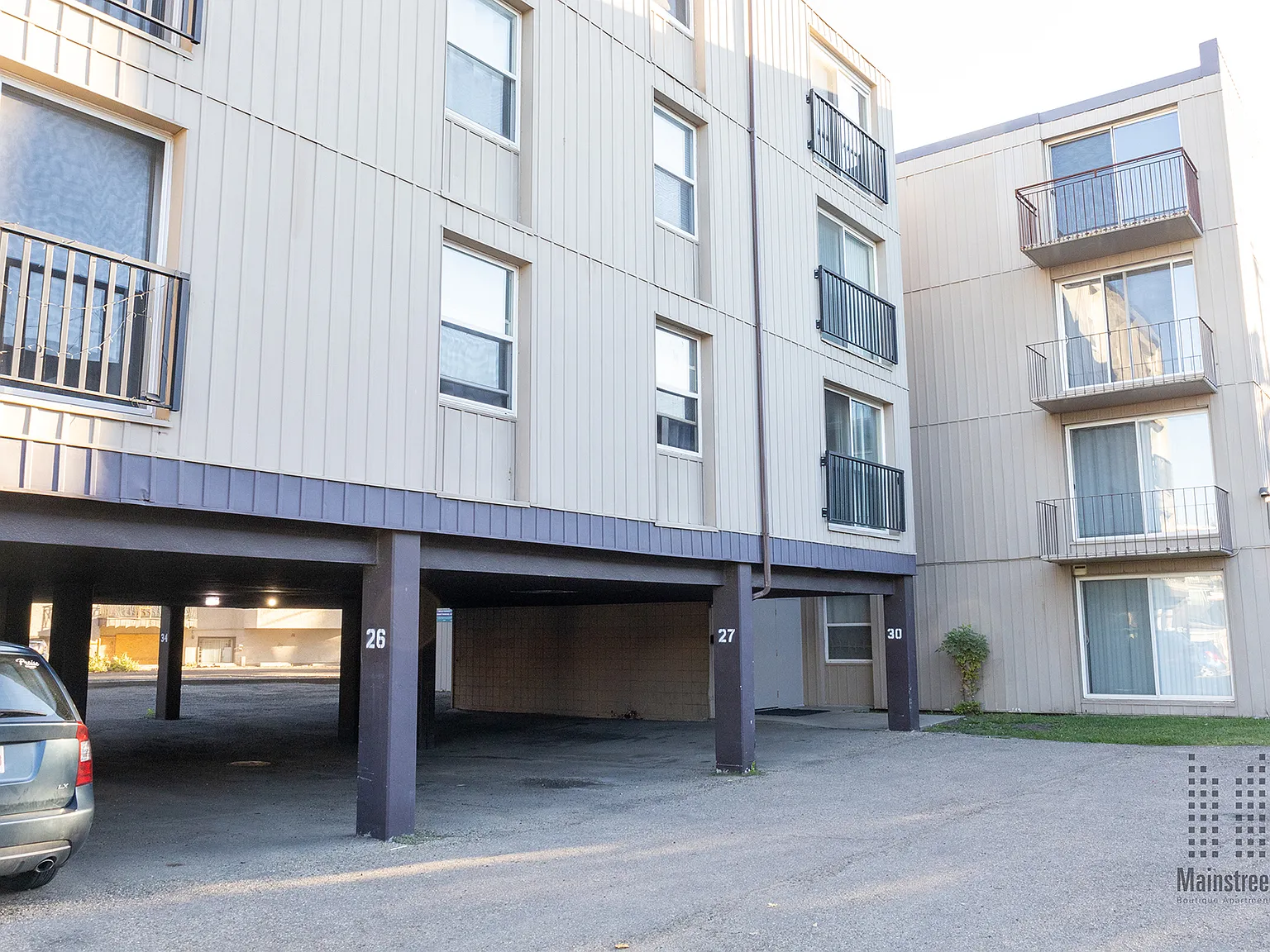 Sierra Manor — Photo 1