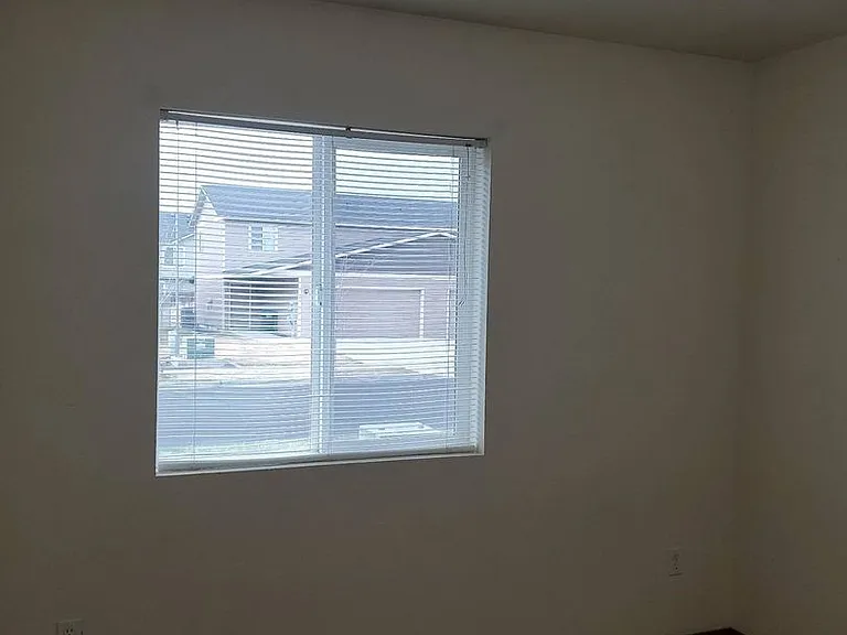 1216 W Franklin St — Photo 10
