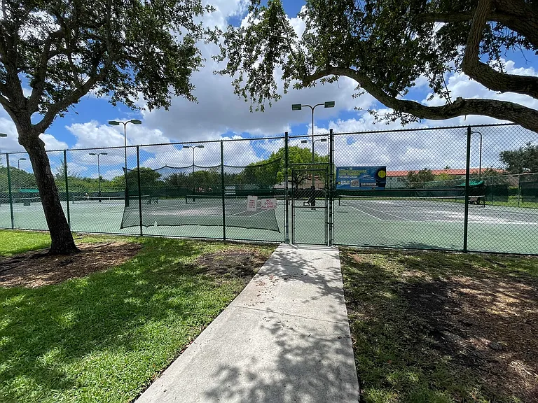 777 NW 151st Ave — Photo 72