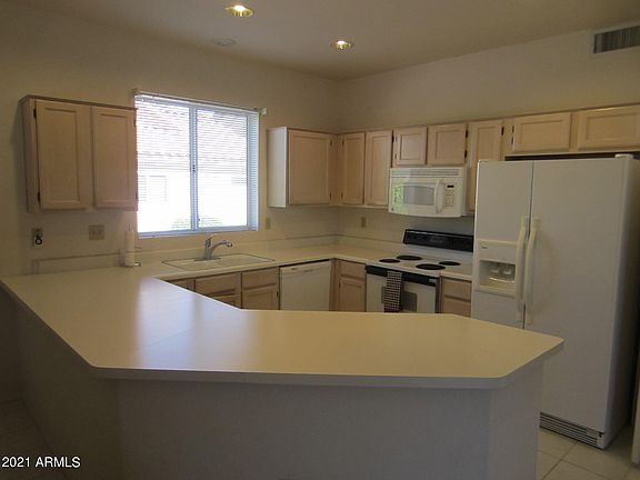 4th image of 15124 W Greystone Dr
