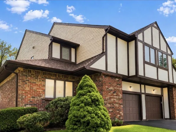 1 Balamor Ln, Ewing, NJ 08628