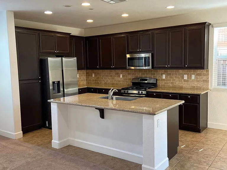 907 Blossom Rock Ln — Photo 7