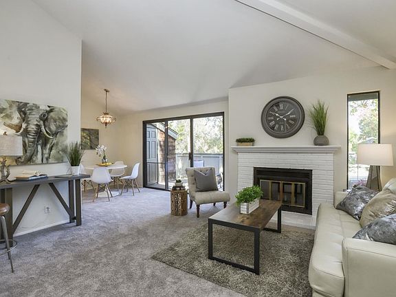 3rd image of 2112 La Terrace Cir