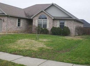 9301 Clear Creek Dr, Evansville, IN 47711