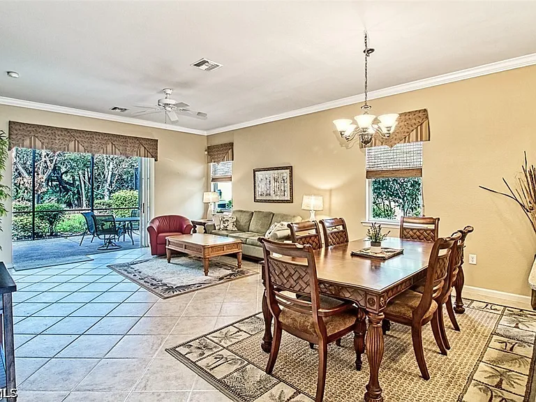3460 Lakeview Isle Ct — Photo 14