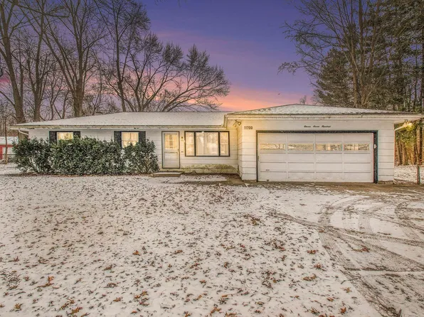 11700 Edison Rd, Osceola, IN 46561