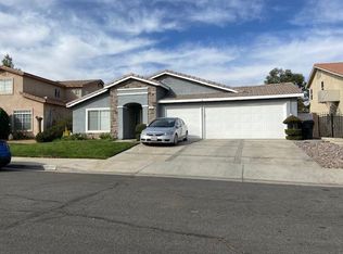 12542 Eaton Ln, Victorville, CA 92392