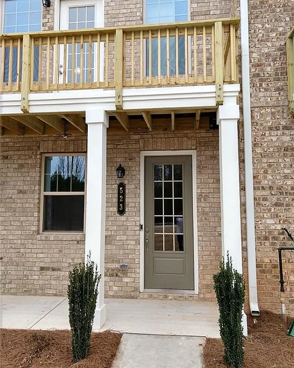 523 Headwind Way