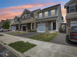 2127 Huntington Ln, Easton, PA 18040