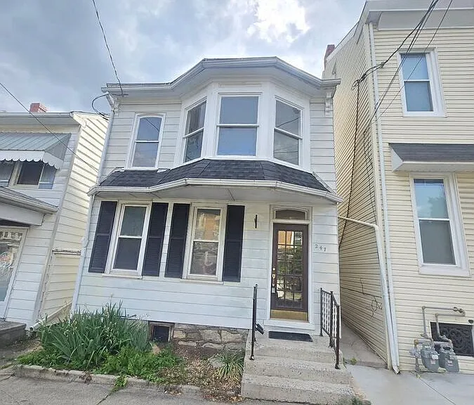 247 S 8th St #2 — Photo 1