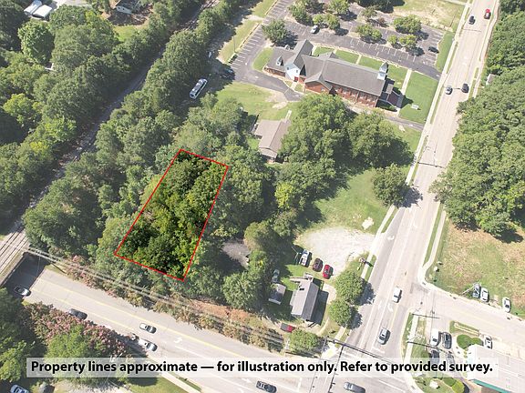 3rd image of 403 S Salem St Lot 63