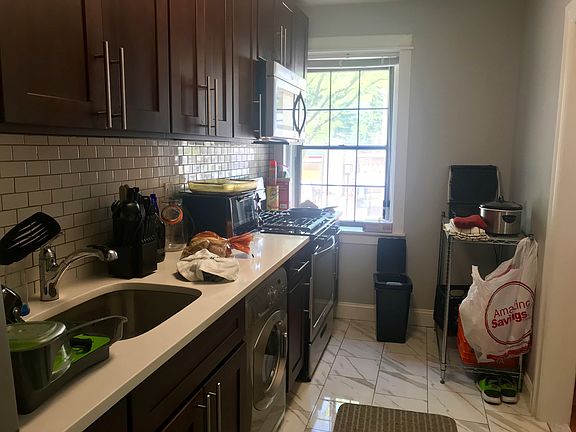 4th image of 353 N Easton Rd APT 202