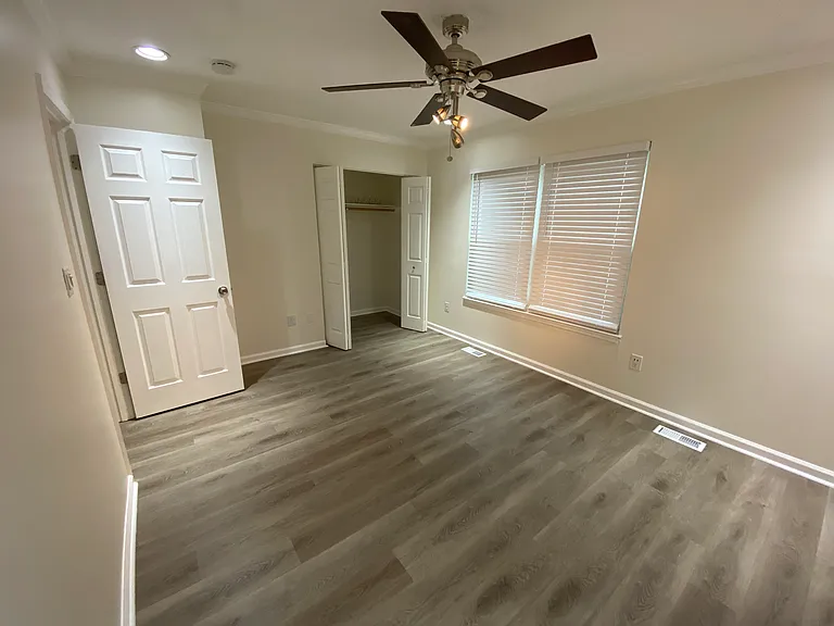 55 Oneonta Dr — Photo 28