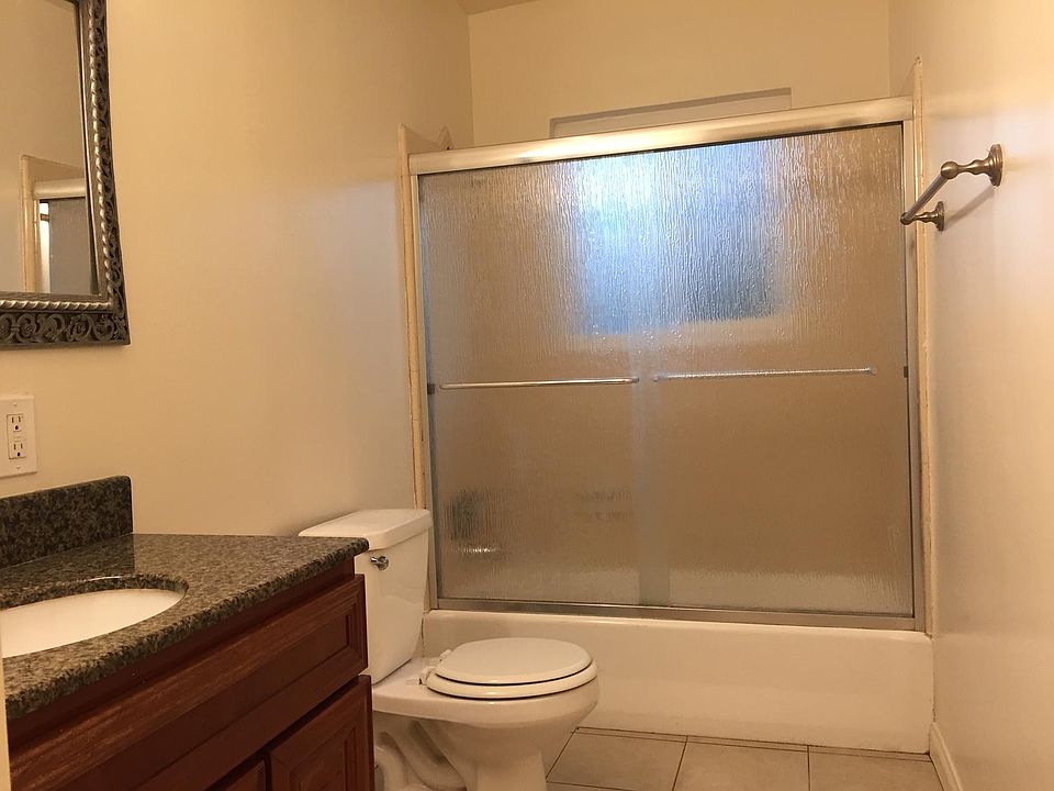 1st image of 5855 Woodman Ave APT 1