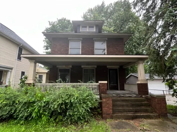 622 N Main St, Goshen, IN 46528