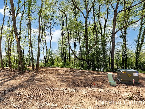 5th image of 757 W Sedona Hills Ct NE