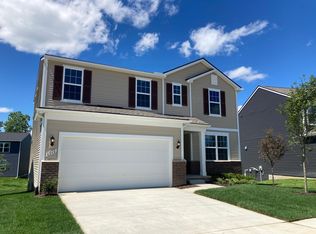 6060 Fieldstone Cir, South Lyon, MI 48178