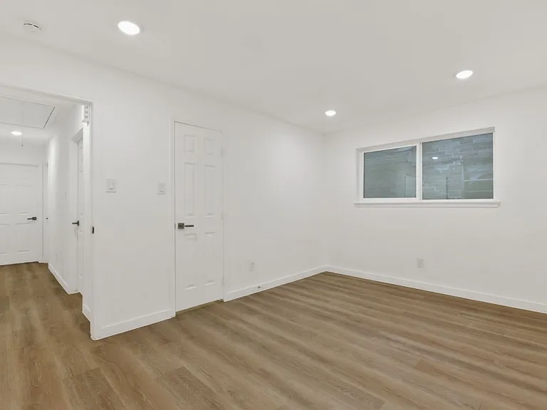 6718 Deer Ridge Ln — Photo 5