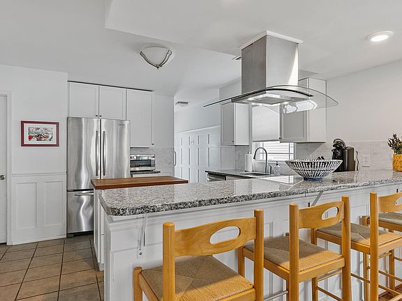 5th image of 4408 Asbury Ave #4408