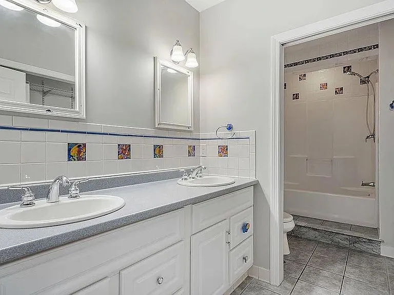 47 Fiske St — Photo 17