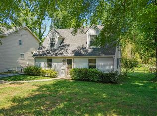 2023 Griffith Rd, Falls Church, VA 22043
