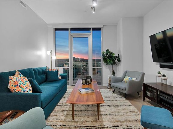 4th image of 222 West Ave Unit 1712