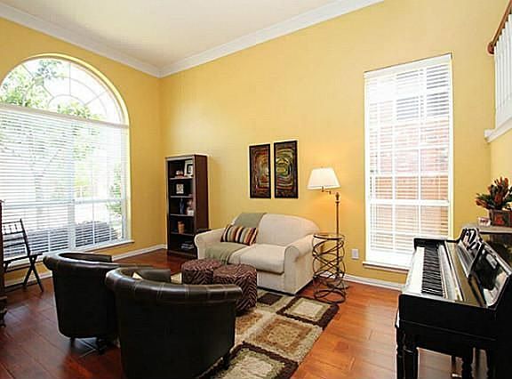 2nd image of 2811 Bur Oak Dr