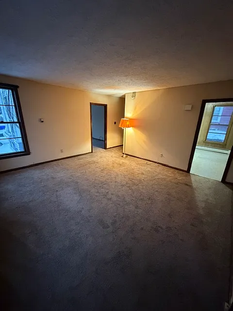 1 bed, 850 sqft, $1,295 — Photo 2