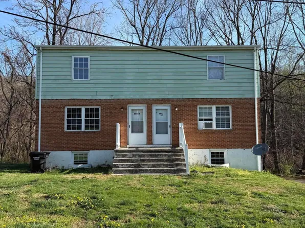 6035 Twine Hollow Rd, Salem, VA 24153