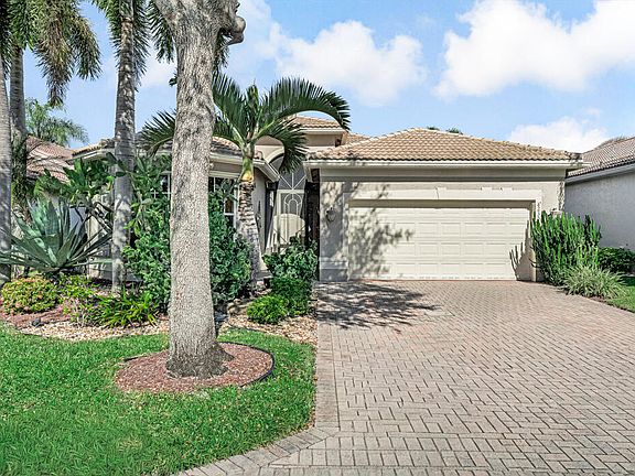 3rd image of 8235 Seahorse Cove Boulevard