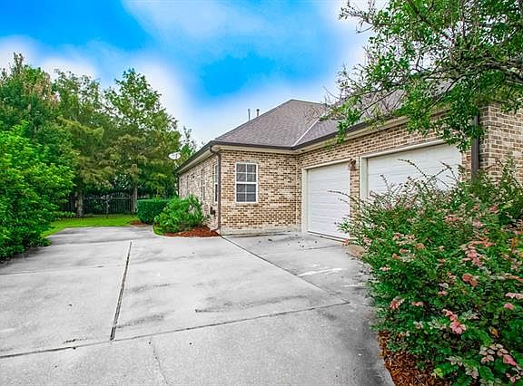 4th image of 145 Pinehurst Dr