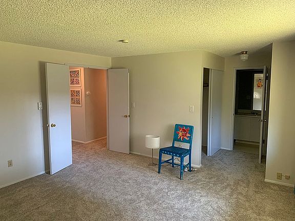 3rd image of 7215 Onyx Dr SW
