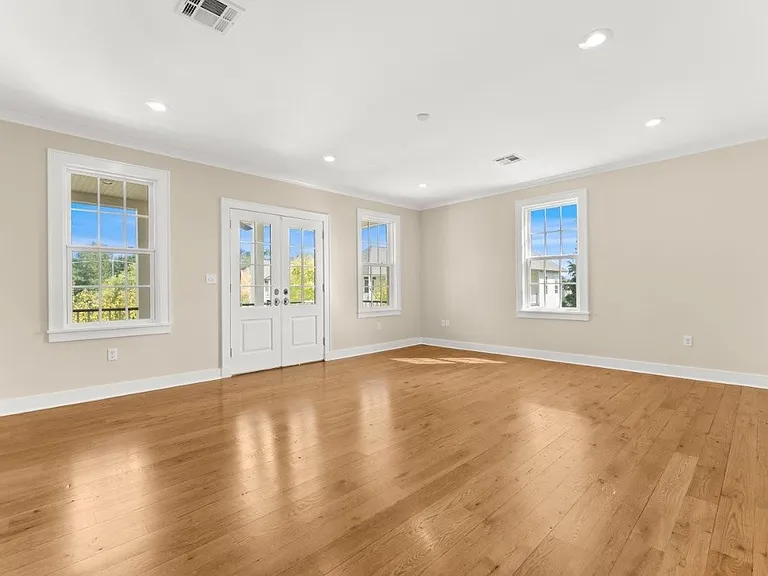 2050 Jabez Dr — Photo 21