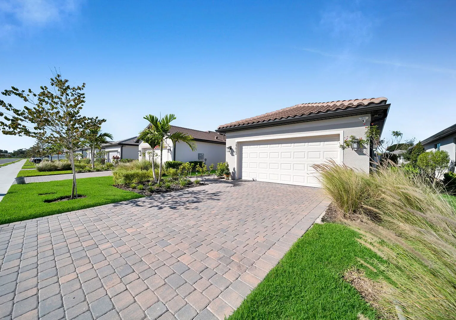 Your Winter Escape Awaits!Furnished Short Term Rental In Bonita Springs Fl! — Photo 1