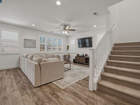 5th image of 1669 S Macias Pl