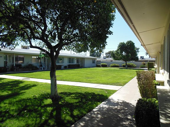 3rd image of 10553 W Coggins Dr
