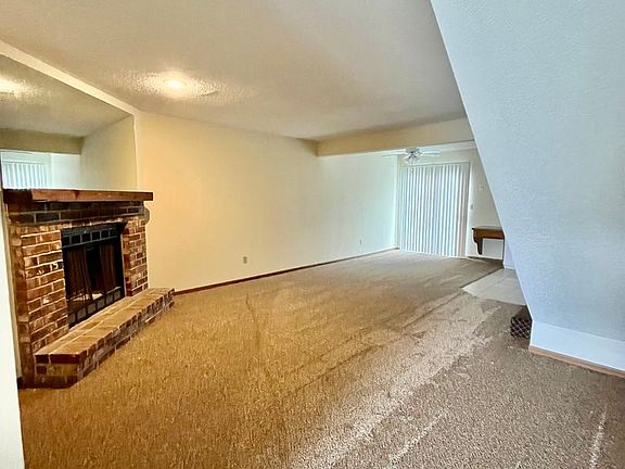3rd image of 3549-3555 NE Independence Cir #8da16758a