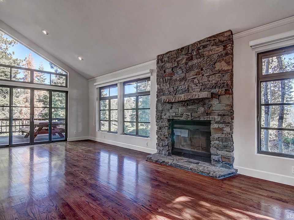 1st image of 279 Heather Cir