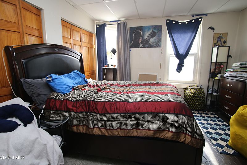 2nd image of 857 Livingston Avenue